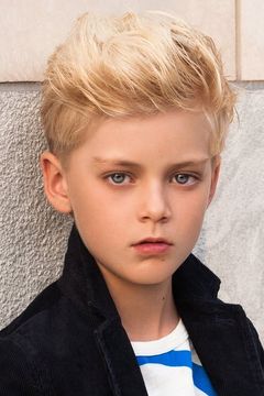 Ty Dawson interpreta Shadow Boy