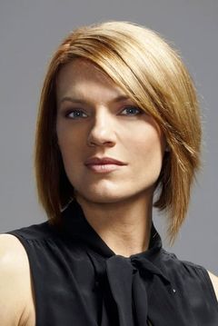 Kathleen Rose Perkins interpreta Shawna Kelly