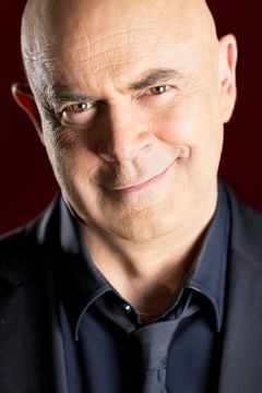 Maurizio Crozza interpreta Andrea Marcos