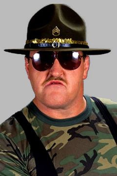 Robert Remus interpreta Sgt. Slaughter (voice)
