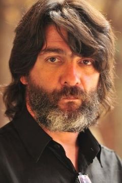 César Troncoso interpreta Militar
