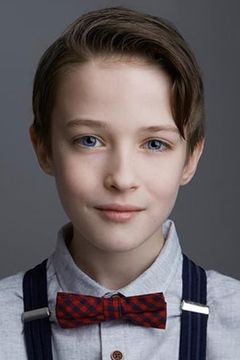 Riley White interpreta Dancer - Pinner Child (uncredited)