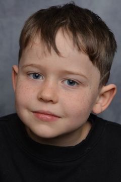 Bram Scott-Breheny interpreta Young Steve