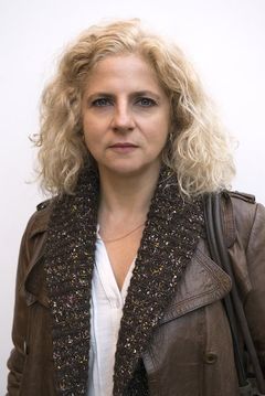 Eleni Haupt interpreta Luisa