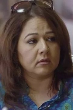 Ayesha Raza interpreta Indu Mehra