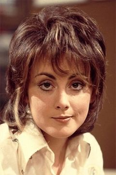 Paula Wilcox interpreta Garden Party Guest
