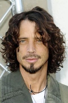 Chris Cornell interpreta Chris