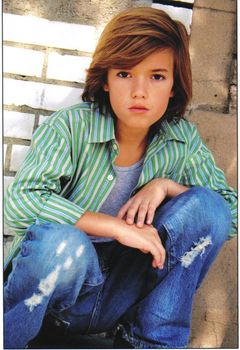 Remy Thorne interpreta Young Gary (uncredited)