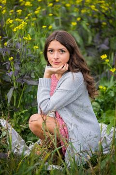 Alexys Nycole Sanchez interpreta Becky Feder
