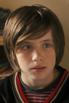 William Miller interpreta Paxton McCreary