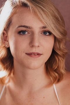 Kelly Rose Golden interpreta Jenna Cunningham