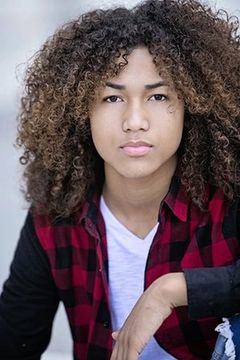 Jahking Guillory interpreta Coogie