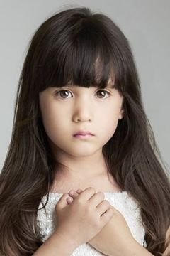 Lilibet Biutanaseva interpreta Harriet