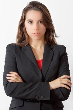 Kaycie Chase interpreta Jokey Smurf (voice)