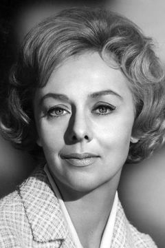 Louise Latham interpreta Catherine Reston Lee