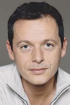 Pierre Tessier interpreta Tristain (voice)