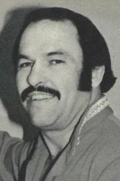 Tommy Gilbert interpreta Wrestler