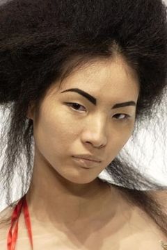 Sachi Kawamata interpreta Kimiko