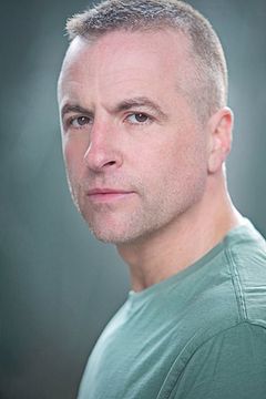 Brett G. Smith interpreta Tactical Leader