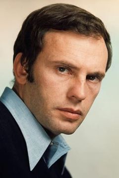 Jean-Louis Trintignant interpreta Carlo Caremoli