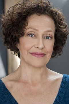 Karin Konoval interpreta Maurice