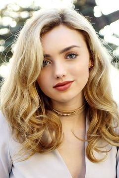 Peyton List interpreta Emma Ross