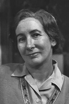 Marie Kean interpreta Belle, Barry's mother