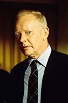 Hans Quest interpreta Dr. Silbermann