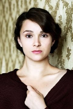 Désirée von Delft interpreta Romy Ehrlinger
