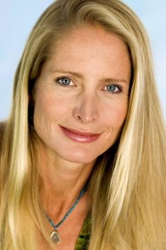 Jane Sibbett interpreta Clarice Kensington