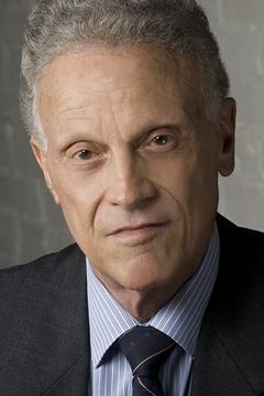 Michael Twaine interpreta Abe