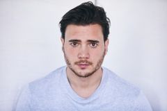 Bela Klentze interpreta Stefan