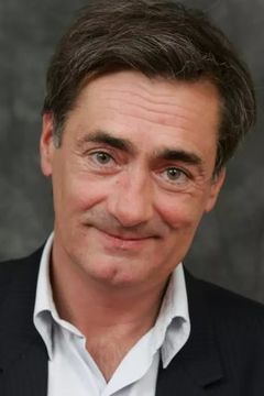 Artus de Penguern interpreta Hervé