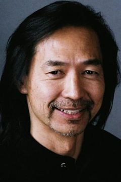 Jeff Imada interpreta Yoshida's Man (uncredited)