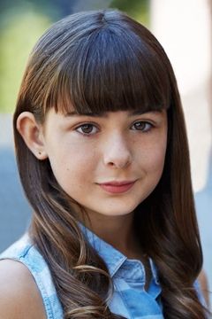 T. J. McGibbon interpreta Nina