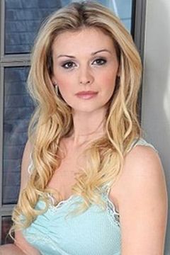 Stephanie Dooley interpreta Pamela Hatto