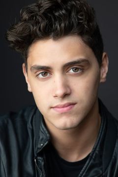 Antonio Cipriano interpreta Young Vito