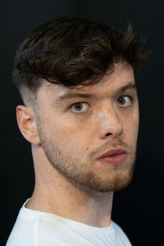 George Andrew-Clarke interpreta Paddy Moore