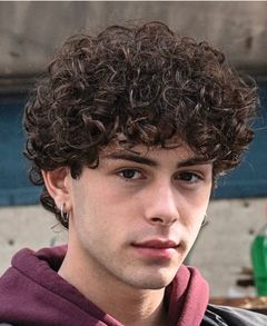 Federico Cautiero interpreta Enzo