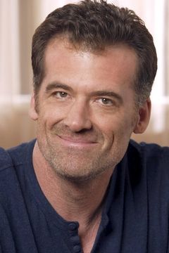 Bruce Thomas interpreta Jim Gordon (voice)