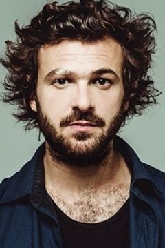 Thibault Evrard interpreta Ludo
