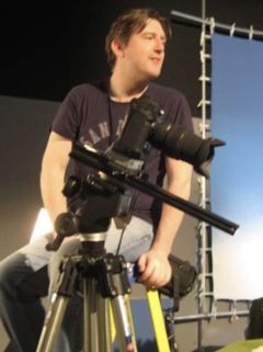 Seamus Malone interpreta Elf (voice)