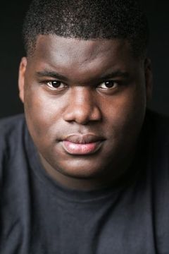 Tuwaine Barrett interpreta Referee Boy