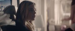 Nicole Patrick interpreta Perry's Friend