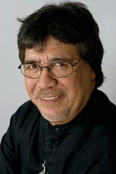 Luis Sepúlveda interpreta Poet (voice)