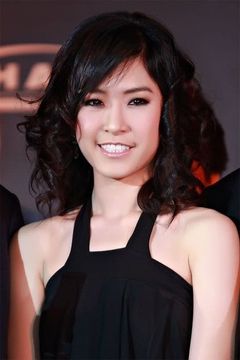 JeeJa Yanin interpreta Ping Ping