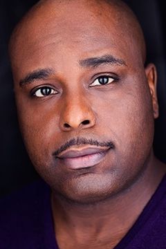 J. Bernard Calloway interpreta Detective