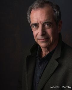 Robert Murphy interpreta Medical Unit