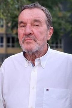 Miodrag Krstović interpreta Dragomir