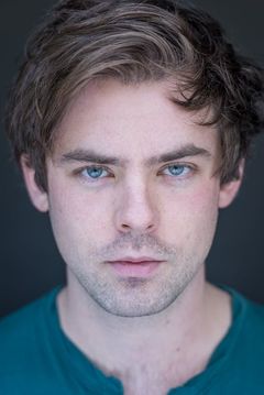 Zachary Webber interpreta Horse